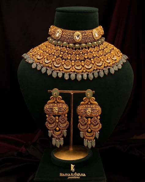 Bridal Heavy Jewellery Set, Gold Necklace Heavy Design, Royal Jewelry Indian Gold, Heavy Gold Earrings Indian, Bridal Antique Gold Jewellery, Real Gold Bridal Jewellery Indian, Gold Heavy Bangles, Gold Bride Jewelry Set, Bridal Gold Jewellery With Price