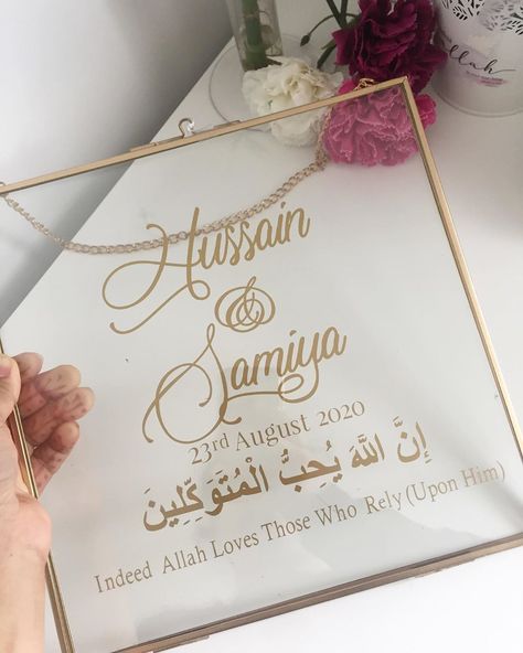 Custom Made Prints & Products on Instagram: “🌸Customised large gold hanging frame🌸  #Mashallah beautiful frame personalised with couples names, perfect for #weddings, #nikaah, entrance…” Wedding Frame Gift Ideas, Name Gifts Diy, Name Frames Ideas, Frame Packaging Ideas, Wedding Frame, Wedding Frame Gift, Wedding Gifts Packaging, Diy Wedding Backdrop, Pressed Flower Crafts