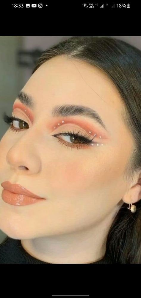 Performance Makeup Dancers, Makeup For A Dance, 2016 Makeup Looks, Dance Makeup Competition, Dancer Makeup, Ballet Makeup, Prom Picture Poses, Dance Comp, New Year's Makeup