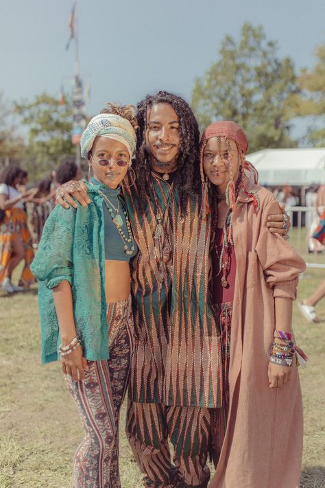 NYLON · The Best, Most Extravagant Looks From Afropunk Afro Punk Fashion Black Women, Afro Boho Fashion, Afropunk Fashion, Outfits Ideas Women, Afro Punk Outfits, Neo Soul Outfits, Princess Nokia, Solar Punk, Culture Aesthetic