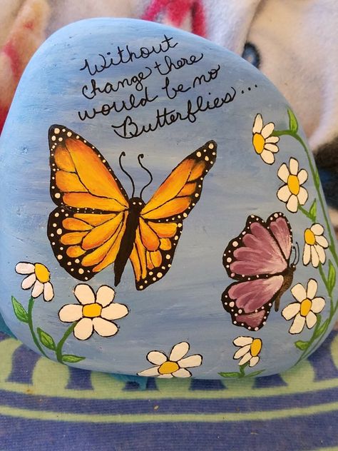 Butterfly Rocks Painted, Large Painted Rocks Ideas, Painted Rock Butterfly, Large Painted Rocks For The Garden, Large Rock Painting Ideas, Baddie Wallpaper Ipad, Butterfly Rocks, Paint A Butterfly, Baddie Wallpaper