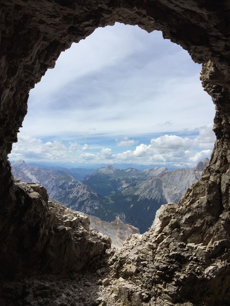 Cave In Mountain, Mountain Cave Aesthetic, Colorado Caves, Aesthetic Cave, Cave Mountain, Cave Aesthetic, Mountain Cave, Cave Images, Cortina D'ampezzo