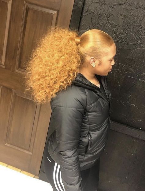 Curly Ponytail Weave, Ponytail Weave, Natural Hair Ponytail, Curly Hair Ponytail, Weave Ponytail Hairstyles, Sleek Ponytail Hairstyles, Weave Ponytail, Black Ponytail Hairstyles, Quick Weave Hairstyles