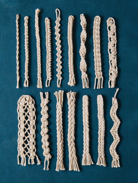 Things that make me want to macramé Macrame Toran, Diy Projects To Make And Sell, Simpul Makrame, Art Macramé, Pola Macrame, Paracord Armband, Tutorial Macramé, Macrame Knots Tutorial, Makramee Diy