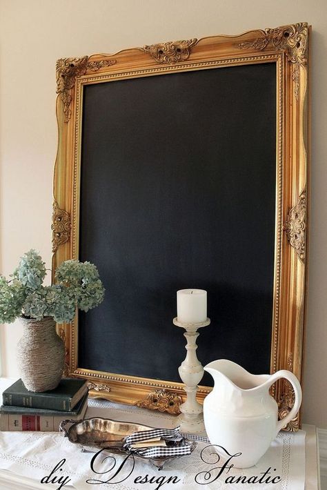 How To Transform A Mirror Into A Framed Chalkboard Chalkboard Paint Projects, Chalkboard Mirror, Diy Chalkboard Paint, Chalkboard Frame, Chalkboard Projects, Diy Chalk, Empty Frames, Diy Chalkboard, Framed Chalkboard