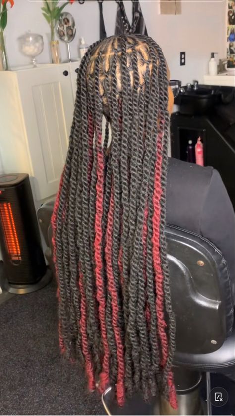 Invisible Locs Red And Black, Invisible Locs Long With Color, Side Part Invisible Locs, Invisible Locs Hairstyle Long, Long Invisible Locs Twist, Invisible Locs Twist Long, Red And Black Island Twist, Long Invisible Locs With Curls, Burgundy Invisible Locs