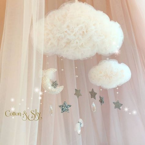 Tulle Clouds Diy, How To Make Cloud Room Decor, Cloud Diy Hanging, Diy Cloud Mobile, Rain Cloud Room Decor, Pink Cloud Nursery, Tulle Balloons, Cloud Mobile Nursery, Cloud Nursery Decor