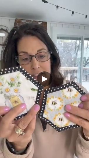 QAYG- Quilt as you go!! Today I’m am showing you how to use the @daisy_and_grace QAYG templates!! They have a fun block a day challenge happening in... | By The little Green Bean | Facebook Easy Quilt, Quilt As You Go, Day Challenge, Green Bean, Easy Quilts, How To Use, Quilting, Daisy, Sewing