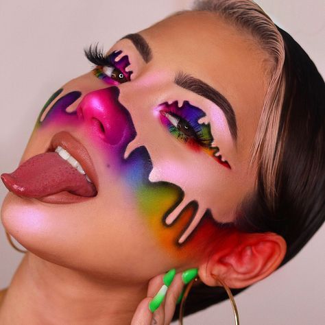 Ashley Quiroz on Twitter: "Heard you got that drip 💦 *inspo: @chloefitzmua4 & @shineandshadows*… " Ashley Quiroz, Nem Halloween Makeup, Fantasy Make-up, Maquillage Yeux Cut Crease, Halloweenský Makeup, Halloween Make-up Looks, Make Up Designs, Drag Make-up, Face Art Makeup