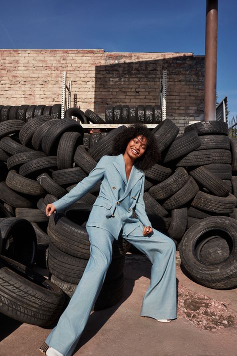 Junkyard Photoshoot Fashion, Unique Photoshoot Locations, Scrapyard Photoshoot, Denim Fashion Shoot, Junkyard Photoshoot Ideas, Industrial Photoshoot Ideas, Unique Photoshoot Ideas For Women, Junkyard Photoshoot, Outdoor Fashion Shoot