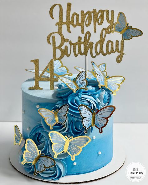 Blue Butterfly Cake Ideas Birthdays, Blue And Gold Butterfly Cake, Cake Designs For 14th Birthday Girl, Royal Blue Butterfly Cake, Cake With Butterfly Decorations, Blue Butterfly Birthday Theme, Blue Butterfly Birthday Cake, Blue Cake Designs Birthday, Blue Bday Cake