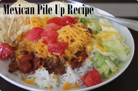 Mexican Pile Up Recipe, Mexican Stack, Family Favorite Recipes, Mexican Salad, Mexican Recipe, Recipes Mexican, Salad Dishes, Homemade Chili, Quick Easy Dinner