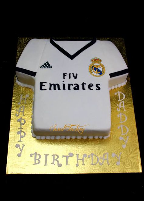 Real Madrid Cake, Jersey Cake, Real Madrid Jersey, Father's Day Cake, Ronaldo Jersey, Madrid Jersey, Soccer Cake, Shirt Cake, Surprise For Him