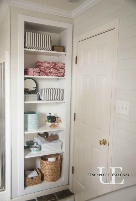 Built In Bathroom Storage, Ideas Armario, Diy Shelves Bathroom, Bathroom Wall Storage, Room Storage Diy, Diy Bathroom Storage, Bathroom Closet, Room Shelves, Small Bathroom Storage