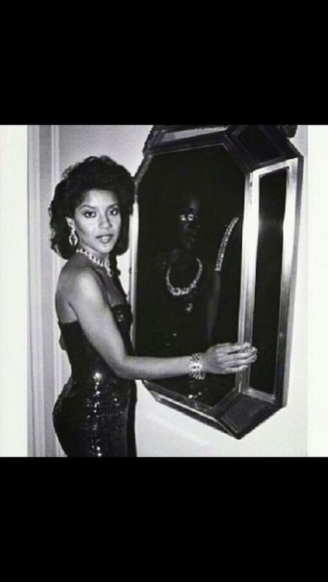 The always gorgeous Phylicia Rashad. Phylicia Rashad, Black Actresses, Vintage Black Glamour, Happy Black, Black Hollywood, Accessories Fashion, New Energy, Black Excellence, Vintage Glamour