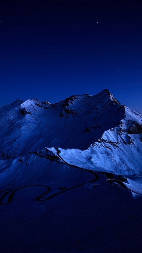 Dark Blue Mountains #dark #night #star #mountains Cold Colors Aesthetic, Blue Aesthetics, Photo Bleu, Iphone 5s Wallpaper, Blue Aesthetic Dark, Dark Blue Wallpaper, Blue Wallpaper Iphone, Mountain Wallpaper, Blue Mountains