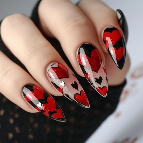 Queen Of Hearts Nail Art, Queen Of Hearts Nails, Hearts Nails, Photo Valentines, Valentines Day Nail Art, Deep Red Nails, Valentines Day Nail, Nail Art Photos, Heart Nail Designs