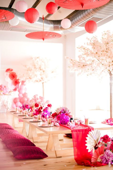 Japanese Cherry Blossom Party Decor, Korean Decorations Party, Asian Birthday Party Ideas, Korean Themed Birthday Party, Korean Birthday Party Ideas, Korean Theme Party Ideas, Korean Party Decorations, Japanese Party Ideas, Korean Birthday Decoration