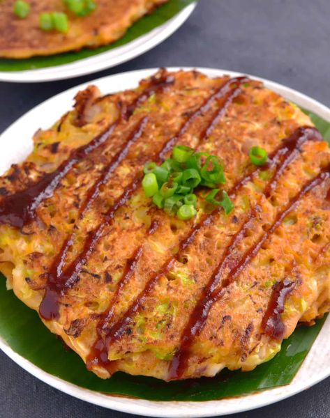 Vegan okonomiyaki - easy Japanese cabbage pancake - SecondRecipe Okonomiyaki Recipe Easy, Vegan Tamagoyaki, Cabbage Pancake Recipe, Vegan Okonomiyaki Recipe, Okonomiyaki Vegan, Vegetarian Okonomiyaki, Vegetarian Takoyaki, Easy Pancake Batter, Cabbage Pancakes