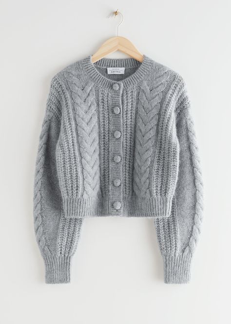 Cropped Cable Knit Cardigan - Grey - Cardigans - & Other Stories US Rib Knit Cardigan, Cable Knit Cardigan, Cardigan Sweaters For Women, Easy Knitting, Sweater Design, Fashion Story, Cropped Cardigan, Knitwear Women, Perfect Outfit