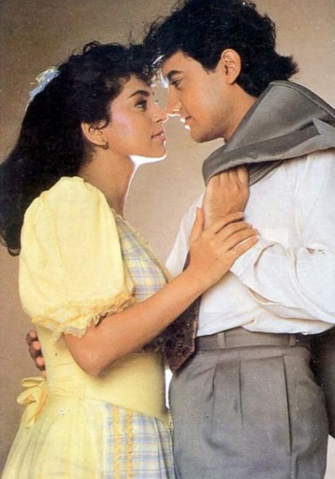 Juhi Chawla & Aamir Khan / Hum Hain Rahi Pyar Ke Juhi Chawla, Birthday Banner Background, Bollywood Pictures, Bollywood Posters, Retro Bollywood, Bollywood Couples, Aamir Khan, Vintage Bollywood, Indian Jewellery Design