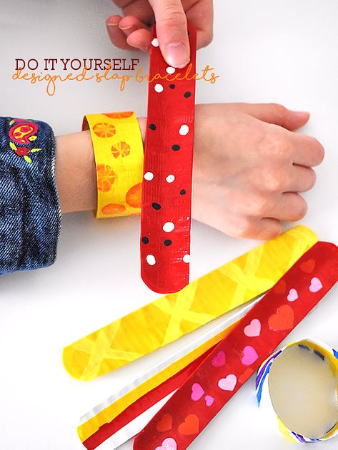 Market Day Crafts For Kids, Retro Craft Ideas, Diy Slap Bracelet, Retro Crafts For Kids, Easy Kids Crafts For Boys, Kids Market Day Ideas For School, Duct Tape Crafts For Kids, Market Day Ideas For School, Market Day Ideas