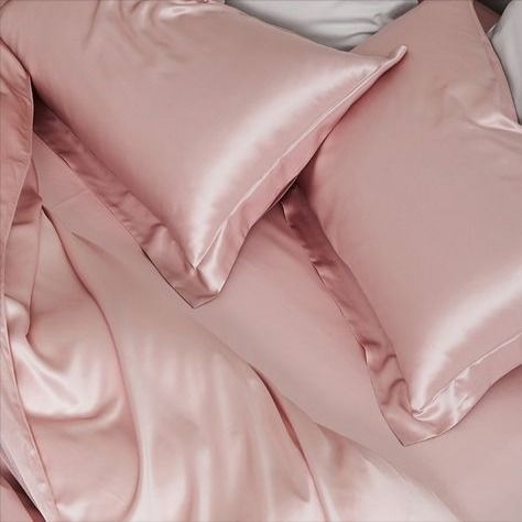 Satin sheets not only add a touch of luxury to your bed but also offer benefits for your skin and hair. The smooth surface reduces friction, minimizing hair breakage and preventing skin irritation. Upgrade your sleep routine with satin sheets for a pampering experience that enhances both beauty and comfort. 🌙✨ Light Pink Bed, Pilates Essentials, Pink Bed Sheets, Pilates Outfits, Silk Bed Sheets, Pink Bed, Pilates Fitness, Pink Pilates, Silk Sheets