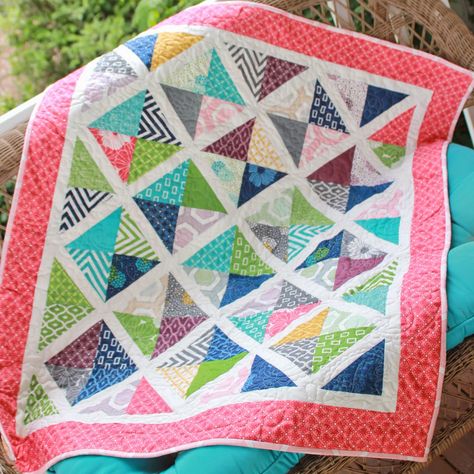 Lattice Quilt Pattern Free, Lattice Quilt Pattern, Lattice Ideas, Garden Lattice, Quilt Pattern Free, Lattice Quilt, Applique Art, Quilt Sewing Patterns, Easter Embroidery