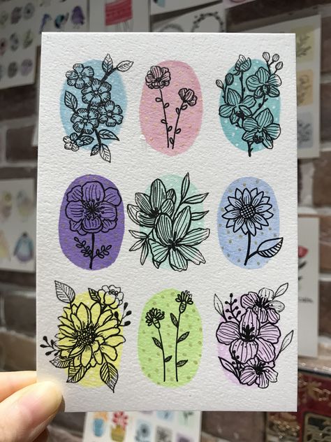 Watercolour Flower Drawing, Water Colour Paper Art, Water Colour Doodling, Water Colour Art Aesthetic Easy, Doodle Watercolor Art, Doodle Art Floral, Watercolor Art Doodles, Flower Drawing Design Colour, Water Colour Card Ideas