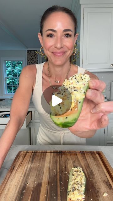 Ereka Vetrini on Instagram: "These CUCUMBER, SMOKED SALMON & EGG SALAD BOATS are my new go-to high protein, low carb snack! Give them a try and tell me what you think.

Makes 6 Boats

4 boiled eggs
½ cup low fat cottage cheese
½ tsp salt
¼ tsp pepper
¼ red onion minced
½ tsp paprika 
½ tsp onion powder
½ tsp mustard
3 cucumbers halved and seeds removed
3 ounces smoked salmon divided into 6 strips
Everything But the Bagel Seasoning for garnish (optional)

-Add boiled eggs, cottage cheese, salt, pepper, onion, paprika, onion power and mustard to a bowl or board and mash or chop to form the cottage cheese egg salad
-Fill the cucumber boats with 1 piece of smoked salmon and a sixth of the egg salad.
-Garnish with Everything But The Bagel seasoning and enjoy.

#highprotein #lowcarb #lowcarbsnac Salmon Egg Salad, Cottage Cheese Egg Salad, Eggs Cottage Cheese, Salad Boats, Cucumber Boats, Heathy Snack, Everything But The Bagel Seasoning, Everything But The Bagel, Protein Rich Snacks