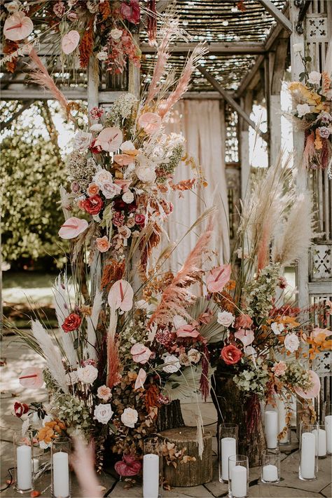 The pinks, mauve, peach, and neutral tones of this Coachella inspired wedding were beyond stunning. The couple used many vintage items such as Moroccan rugs and wicker furnishings to create the bohemian wedding of their dreams! Coachella Wedding, Pink Boho Wedding, Boho Coachella, Boho Wedding Cake, Ceremony Details, Earthy Wedding, Boho Outdoor, Wedding Wall Decorations, Wedding Wall