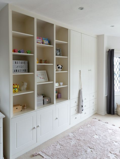 Ikea Storage For Kids Room, Childs Bedroom Storage Ideas, Kids Bedroom Wall Storage, Kids Bedroom Wardrobe Ideas, Girls Room Built Ins, Kids Bedroom Built Ins, Kids Built In Wardrobe Ideas, Kids Room Built Ins, Built In Shelves Bedroom