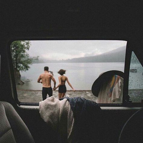 @zozopuffpuff Vans Girl, Camping Photography, Foto Tips, Summer Friends, Camping Ideas, Photo Couple, Two People, Couple Photography, Plein Air