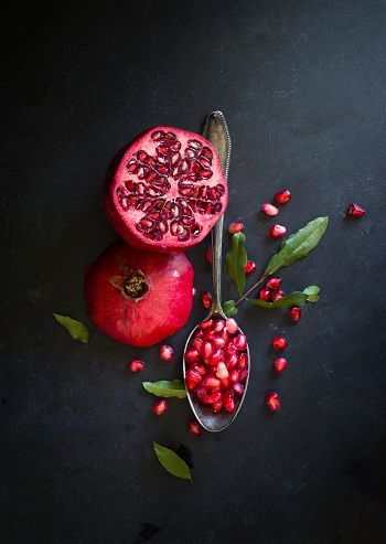 Myrtille, fraise, framboise : toutes les vertus des fruits rouges High Fiber Fruits, Vegetables Photography, Fruits Photos, Food Photography Inspiration, Fruit Photography, Fitness Trends, Think Food, Goji Berries, Fruit And Veg