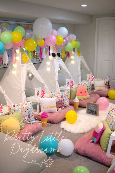 Slumber Party Decorations, Spa Sleepover Party, Sleepover Tents, Birthday Sleepover Ideas, Slumber Party Birthday, Pijama Party, Teepee Party, Sleepover Birthday Parties, Girl Sleepover