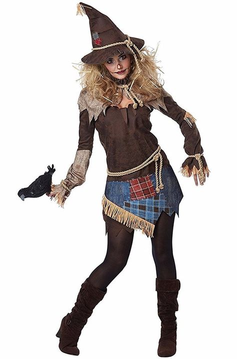 These 6 Scary Halloween Costumes Will Have Everyone Doing a Double Take Creepy Scarecrow, Halloween Costumes Scarecrow, Scary Scarecrow, Scarecrow Costume, California Costumes, Black Halloween Dress, Vintage Halloween Costume, Costumes For Teens, Scary Halloween Costumes