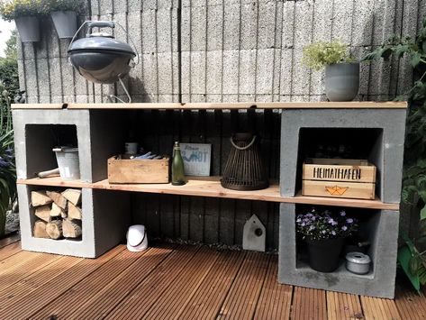 Small Outdoor Kitchens, Outdoor Shelves, Patio Kitchen, Modern Shelving, Old Kitchen, Outdoor Kitchen Design, Small Backyard, Diy Outdoor, Dining Room Decor