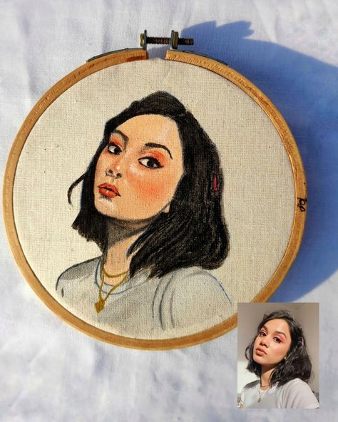 Embroidery Hoop Frame, Tetris Art, Modern Indian Art, Creative Gift Ideas, Portrait Embroidery, Wooden Embroidery, Birthday Gifts For Boyfriend Diy, Wooden Embroidery Hoops, Glowing Art