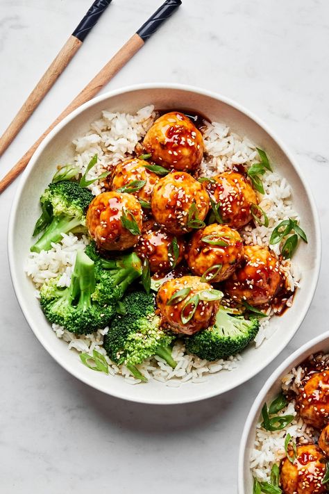 We had you at “teriyaki meatballs” and “ready in 20,” right? Teriyaki Meatball Bowls, Teriyaki Meatballs Recipe, Asian Chicken Meatballs, Teriyaki Chicken Meatballs, Teriyaki Meatballs, Low Fat Dinner, The Modern Proper, Modern Proper, Meatball Recipes Easy