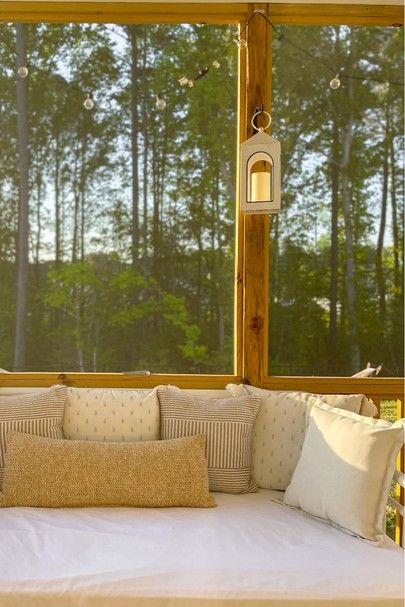 Porch Daybed, Daybed Canopy, Day Beds, Cabin Retreat, Outdoor Thermometer, Side Porch, Screen Porch, Bed Swing, Cabin Life