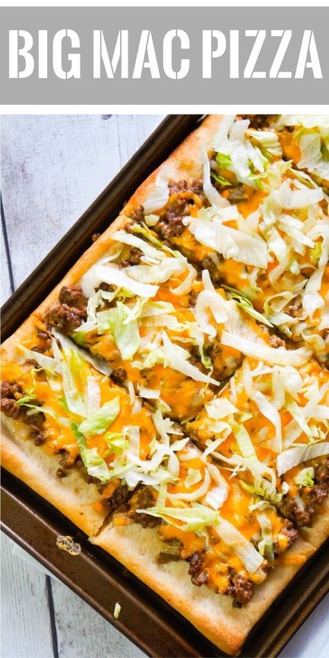 Pillsbury pizza crust loaded with ground beef, onions, dill pickles, copycat Big Mac sauce, cheese and shredded lettuce. These delicious ground beef pizza is a fun and easy dinner or party recipe. Ground Beef Pizza, Copycat Big Mac Sauce, Pillsbury Pizza Crust, Copycat Big Mac, Big Mac Pizza, Pillsbury Pizza, Beef Pizza, Big Mac Sauce, Mac Sauce