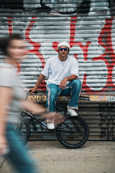 Jarren Barboza in New York City Urban Product Photography, Bmx Photoshoot, Street Editorial, Hiphop Photography, Urban Street Photography, Street Photography Model, Urban Photoshoot, Skate Photography, Street Photography Graffiti