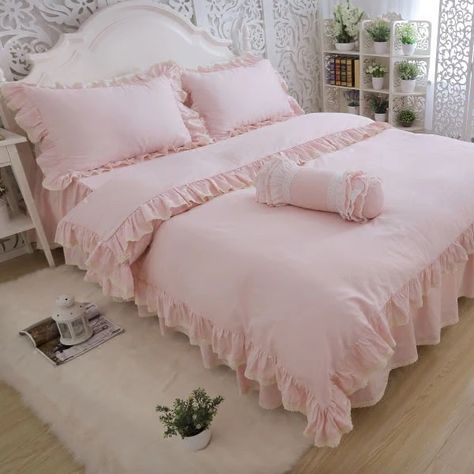 King Size Bed Sheet Set, Pink Ruffle Bedding, Bed Sheets Ideas, Feminine Bedding, Draps Design, Queen Bedskirt, Bedding Modern, Pink Bedding Set, Apartment Bedding