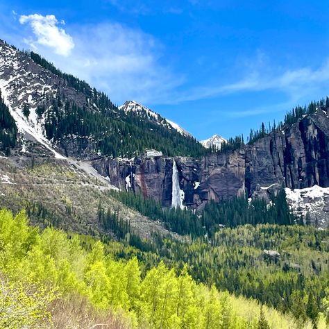 The Ultimate Guide To Hiking Bridal Veil Falls In Telluride Colorado Hikes, Bridal Veil Falls, Hiking National Parks, Waterfall Hikes, Colorado Hiking, Spring Resort, Winter Hiking, Mountain Town, Cross Country Skiing