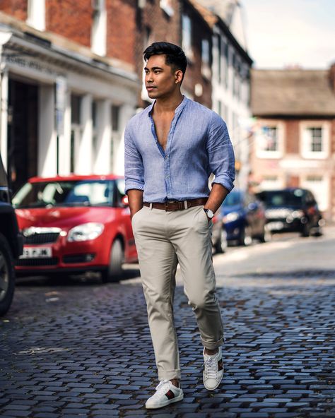 Summer essentials #mensfashion Style Ideas For Men, Casual Outfits For Work, Summer Style Ideas, Summer Office Looks, Mens Smart Casual Outfits, Mens Fashion Illustration, Mens Fashion Sweaters, Mens Fashion Editorial, Mens Fashion Casual Winter