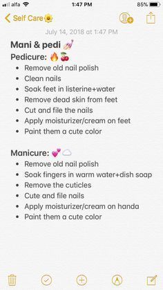 Diy Home Manicure, Diy At Home Pedicure, Pedicure And Manicure At Home, Pedicure Tips And Tricks, Diy At Home Spa Day, Spa Days At Home, At Home Manicure Diy, Spa Pedicure Ideas, Pedicure And Manicure Ideas