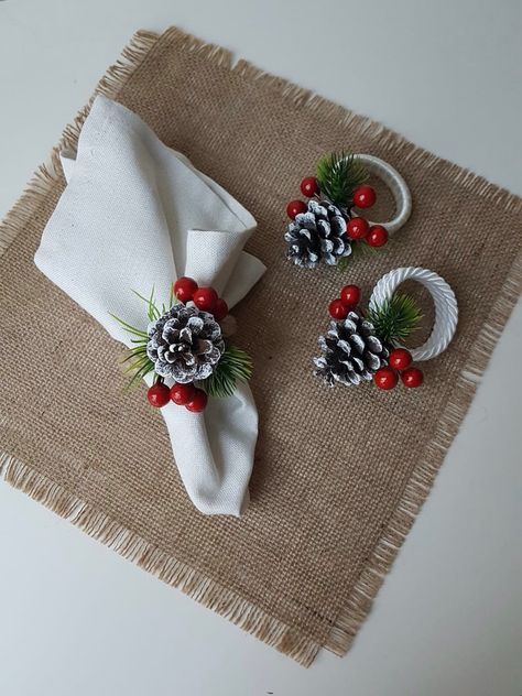 Rope Napkin Rings, Decorating Table, Holiday Napkin Rings, Napkin Rings Diy, Rustic Napkins, Thanksgiving Napkins, Christmas Napkin, Christmas Napkin Rings, Christmas Photo Booth