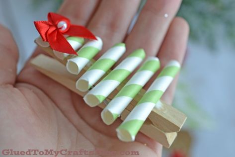 Crafts With Straws Diy, Straw Christmas Tree, Paper Straws Crafts, School Holiday Crafts, Homemade Xmas Decorations, Christmas Tree Gift Tags, Diy Straw, Straw Crafts, Straw Decorations