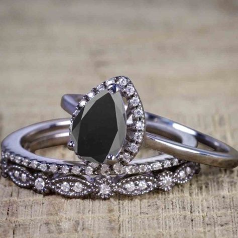 Reverse Wedding, Black Diamond Wedding Rings Sets, Academia Wedding, Soulmate Wedding, Wedding Ring Images, Black Diamond Wedding Ring, Whiskey Wedding, Expensive Wedding Rings, Witch Wedding