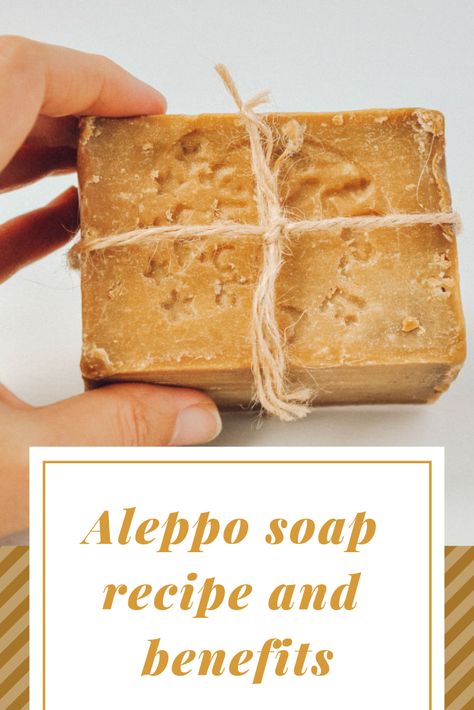 Aleppo Soap Recipe, Moisturizing Hand Soap, Aleppo Soap, Diy Soap Recipe, Coconut Bowls, Laurus Nobilis, Palm Leaf Plates, Healthy Superfoods, Soap Ideas